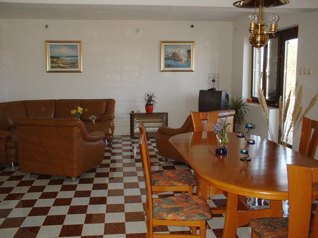 Apartment Dobrinj 1 Bagian luar foto