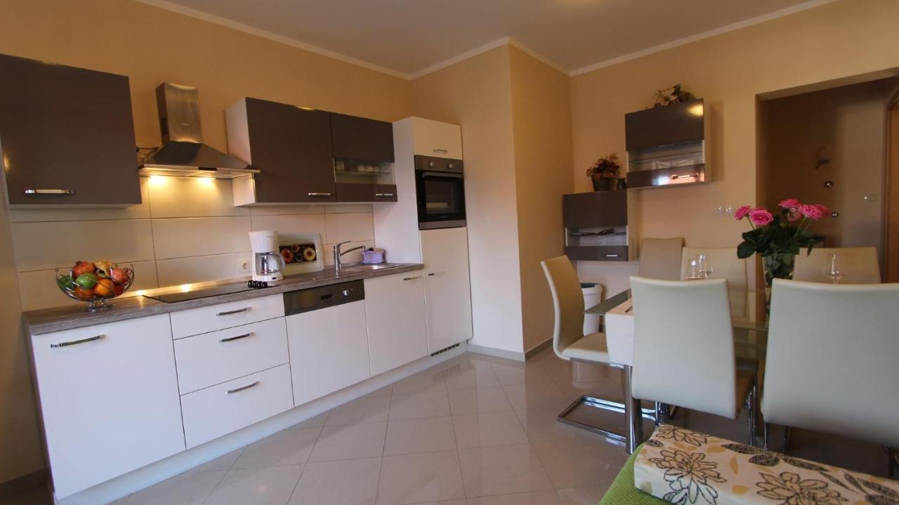 Apartment Dobrinj 1 Bagian luar foto