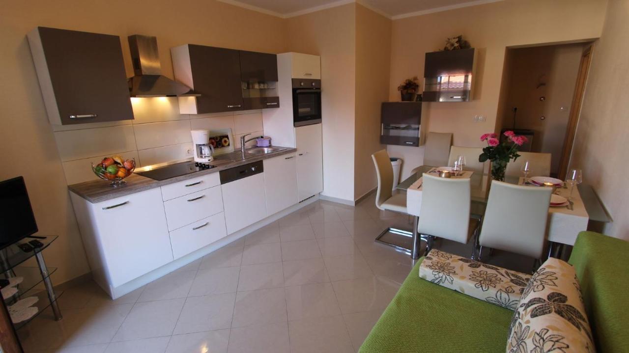 Apartment Dobrinj 1 Bagian luar foto